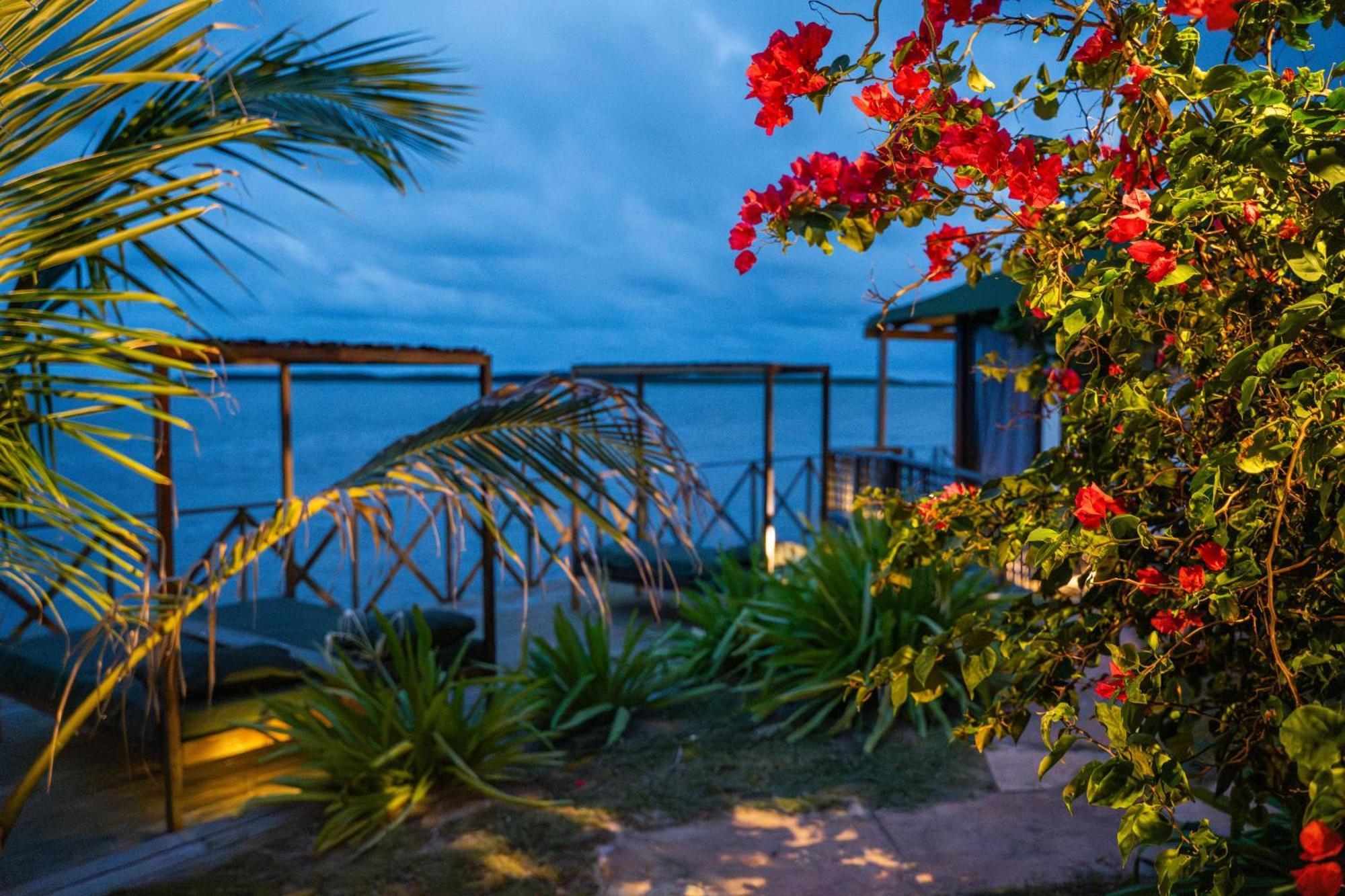 Santa Maria Atins Hotel Екстериор снимка